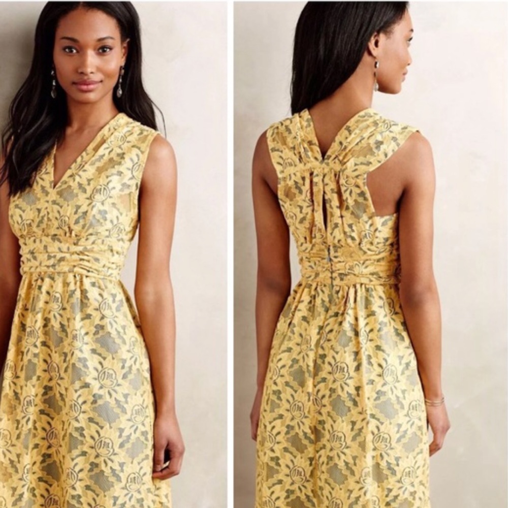 Yellow Lace V-Neck Sleeveless Dress